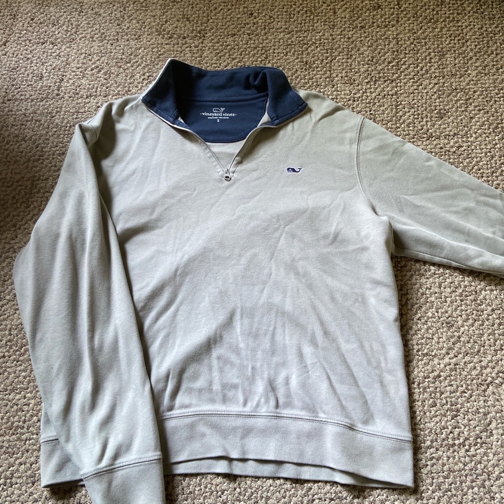 Vineyard Vines quarterzip sweater